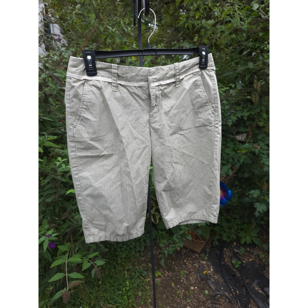Converse One Star Pinstripe Women's Shorts Bermuda Khaki Size 8 Casual